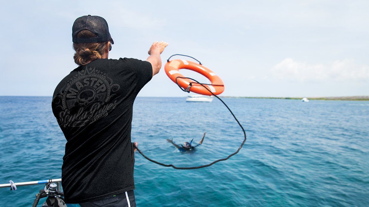 PADI Rescue Diver Course PADI Rescue Diver Course Koh Phangan