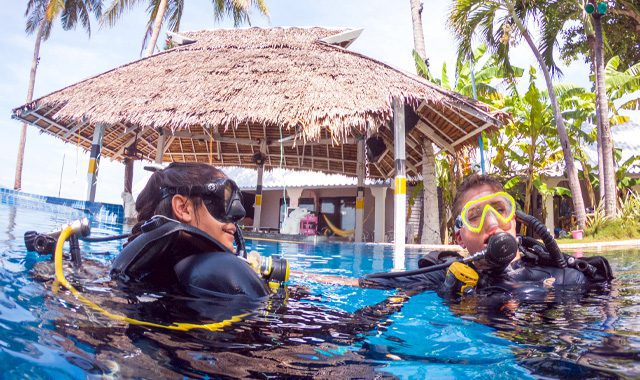 PADI Rescue Diver Course PADI Rescue Diver Course - Image 3